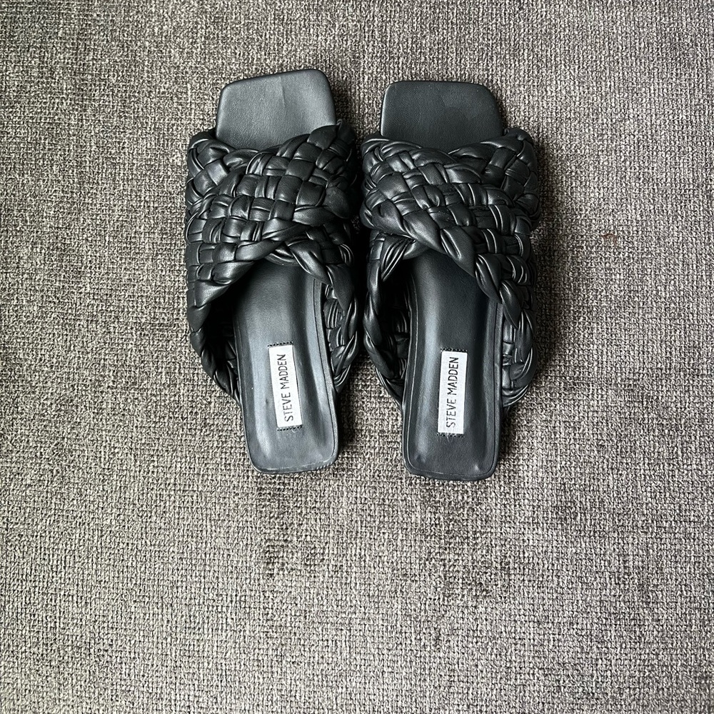 Steve Madden ‘Marina’ slide